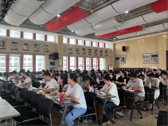 聚焦成长与实践—青年路小学教育集团青年教师培训干货满满